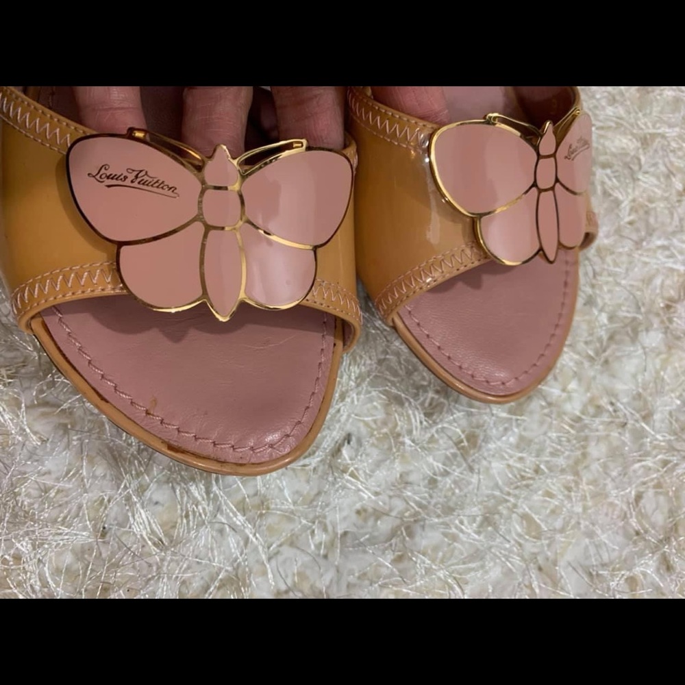 Louis Vuitton Sandal - Picture 10 of 13